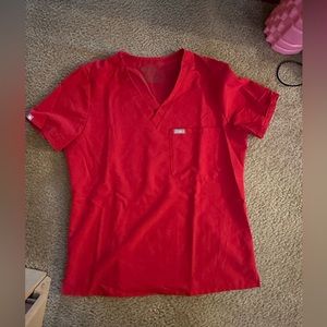 Figs winning red color size medium Catarina top